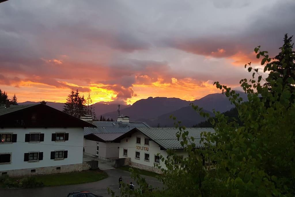 In Der Alpenresidenz Mit Einem Faszinierenden Ausblick Apartment